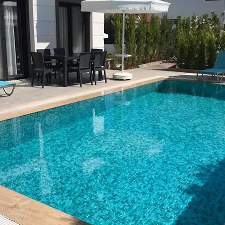 Hermes Villa Vilă *